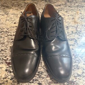 Johnston & Murphy Black Dress Shoes 8.5